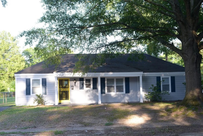 Exterior front - 7810 W Navy Cir