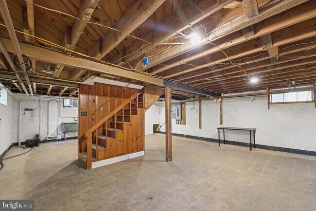 Building Photo - 13206 Occoquan Rd
