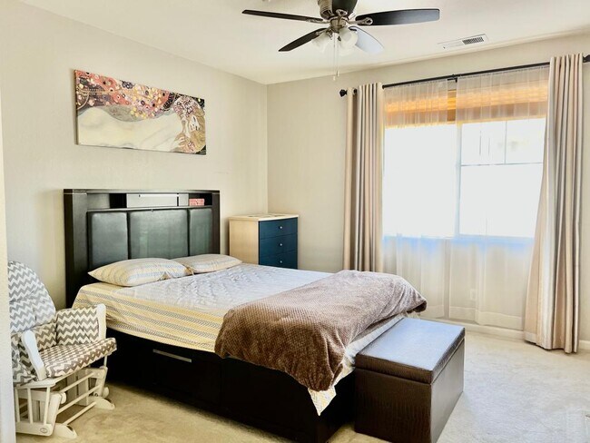 Building Photo - 2622 Baton Rouge Dr