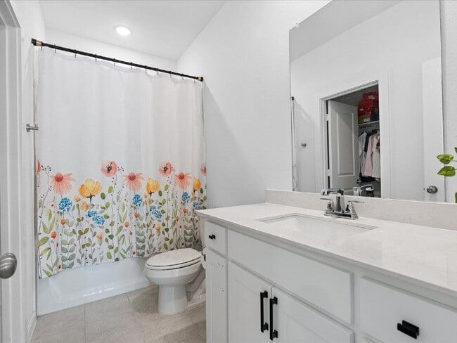 Building Photo - Spacious Home with Soaring Ceilings, Dual ...