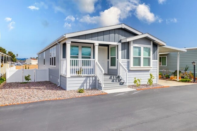 Building Photo - Manufactured Home in Casitas del Sol, 55+ Community