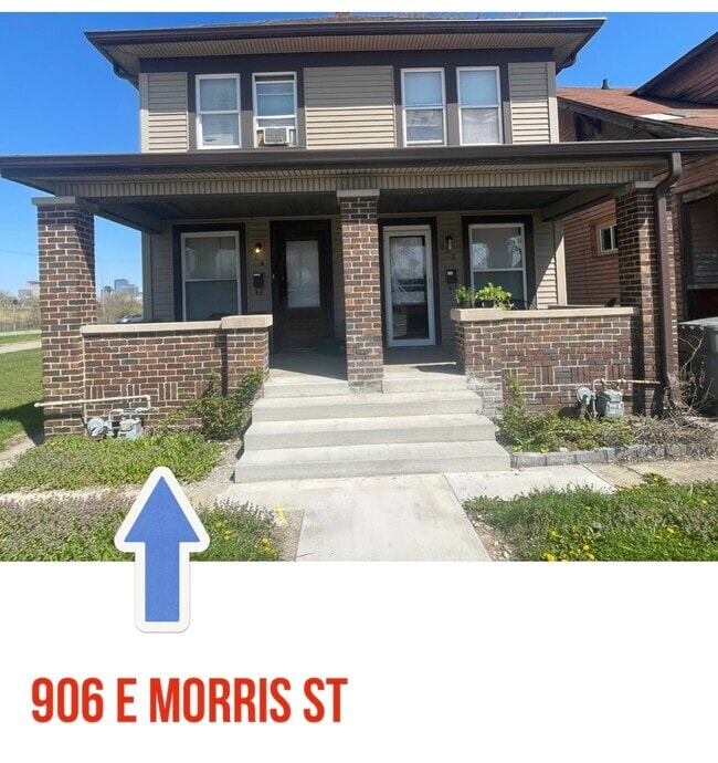 Building Photo - 906 E Morris St
