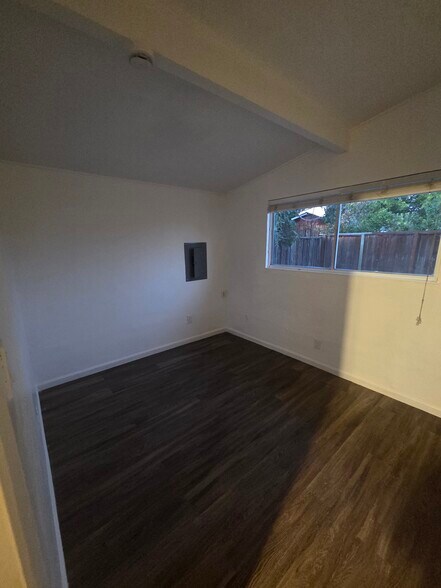 Building Photo - 1742 Orlando Dr