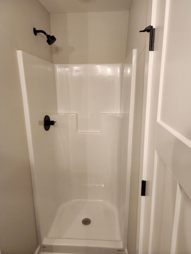 Building Photo - 717 Perrigan Ln