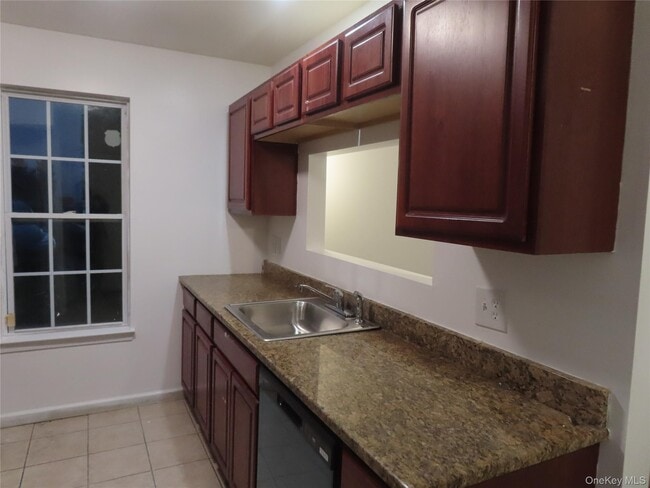 Building Photo - 265 Ruth Ct