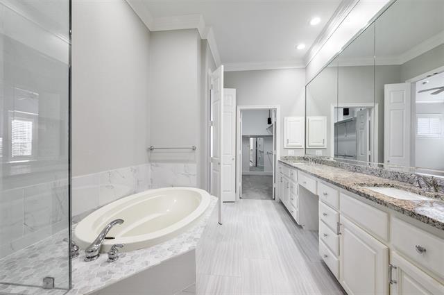 Building Photo - 18107 Frankford Lakes Cir
