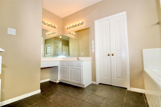 Building Photo - 21226 Rush Hollow Ct