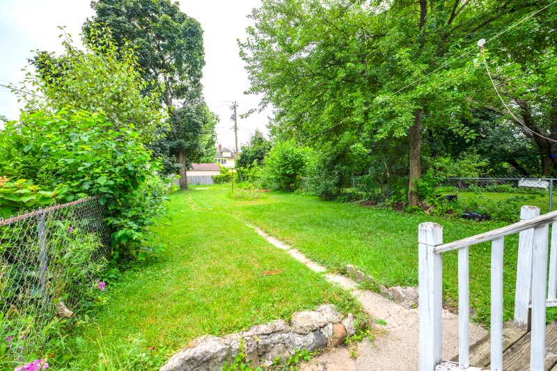 Building Photo - 1731 Parker St