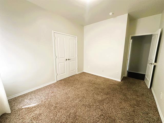 Building Photo - 1615 Nestledown Dr