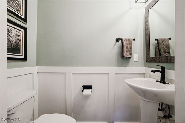 Building Photo - 7585 Bristol Cir