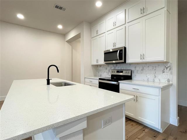 Building Photo - 8242 Primrose Wy