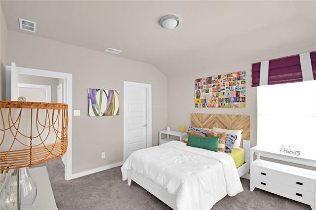 Building Photo - 1901 Crestwood Ln