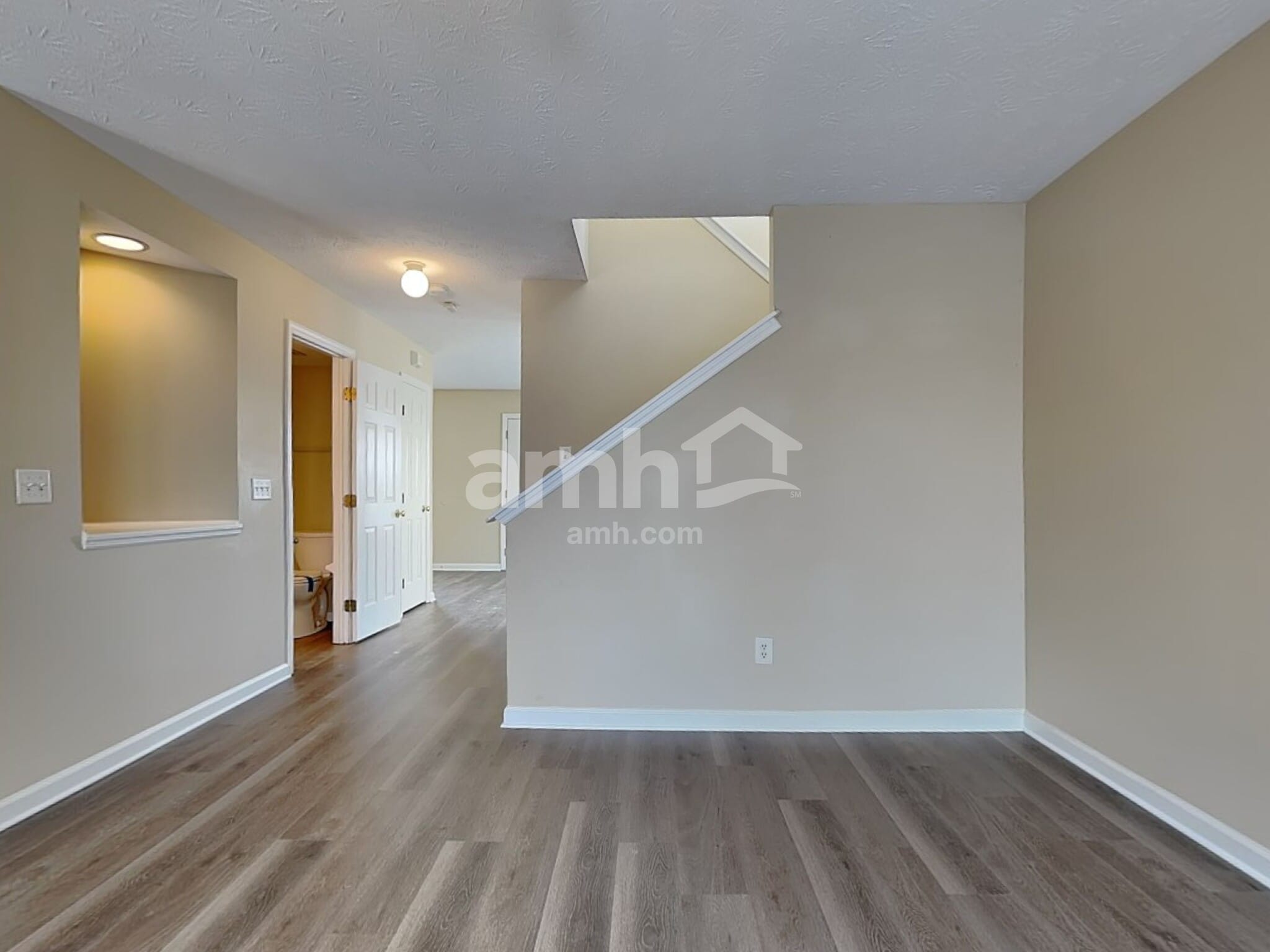 Building Photo - 10024 Oriole Ct