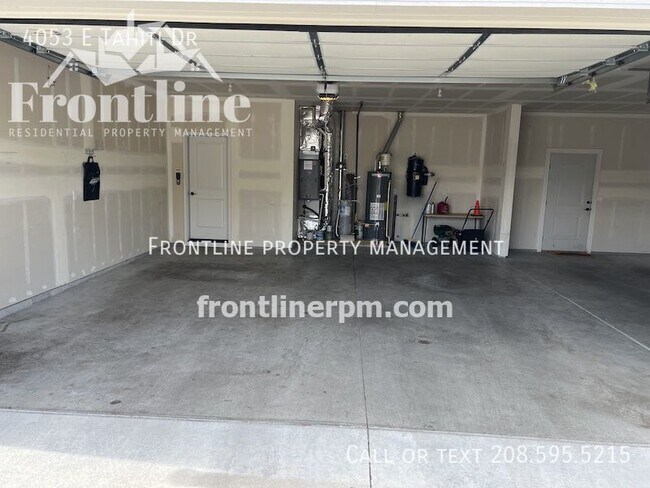 Building Photo - 4053 E Tahiti Dr
