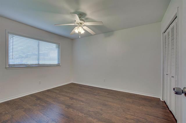 Building Photo - 3719 Crestpark Dr