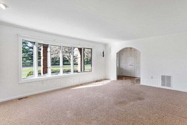 Building Photo - 16208 Woburn Rd