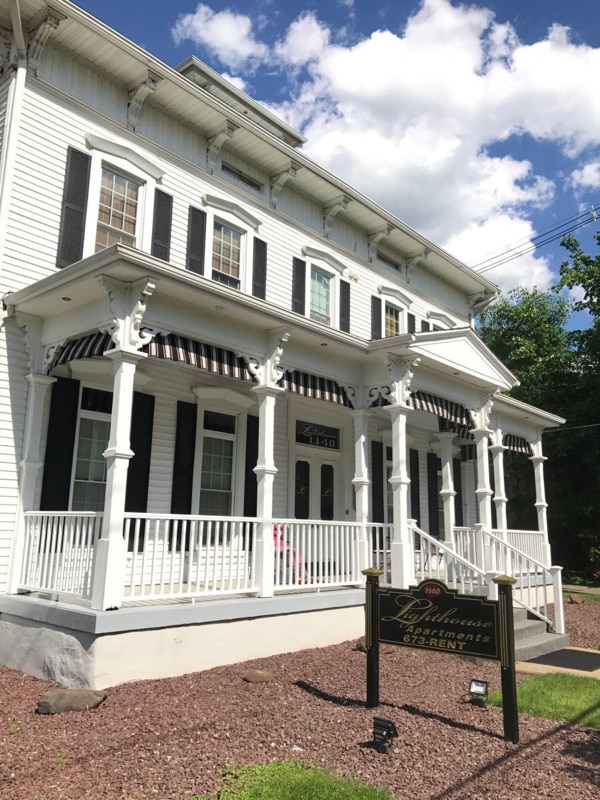 Building Photo - 1140 Buffalo St