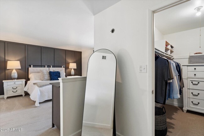 Building Photo - 5020 N Granite Reef Rd