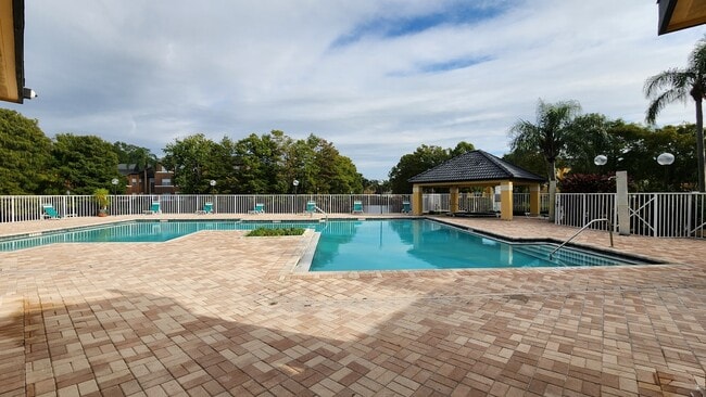 Building Photo - 4540 Commander Dr