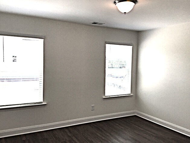 Building Photo - 1462 Weatherbrook Cir
