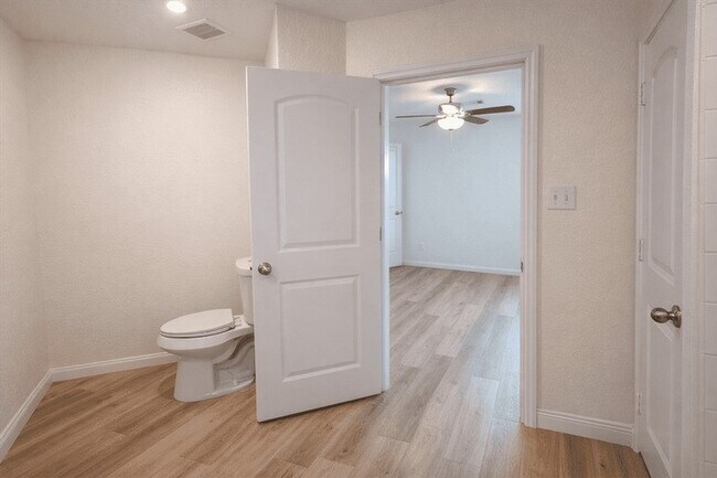 Building Photo - 2209 Nautica Terrace