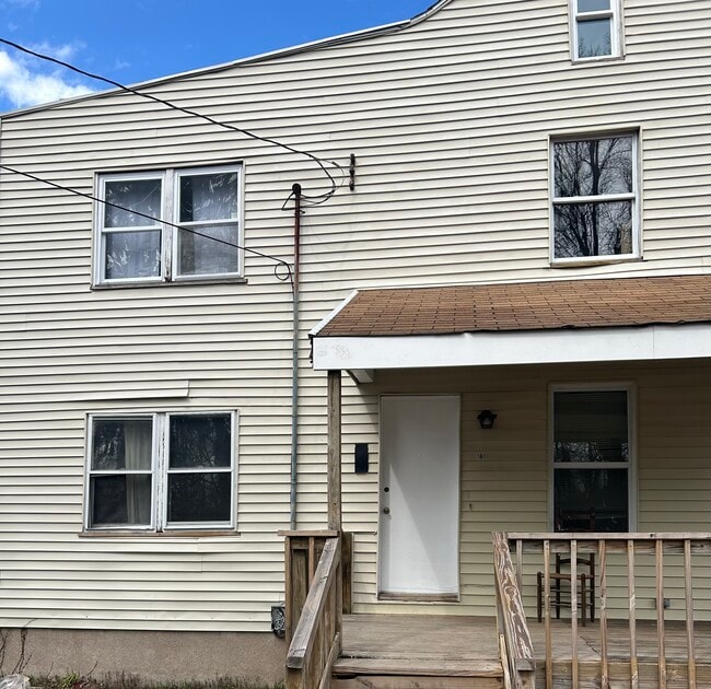 Building Photo - 101 W Gibbs St