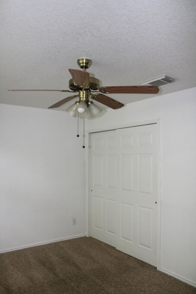 Building Photo - 11212 Forest Pass Ct