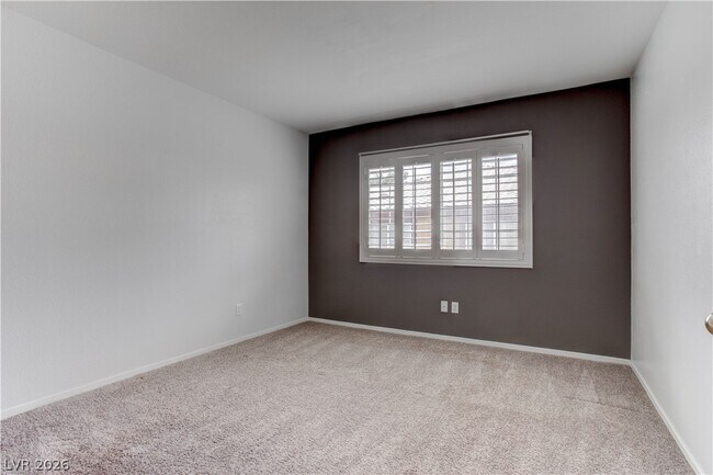Building Photo - 690 Ambling Gait Ave
