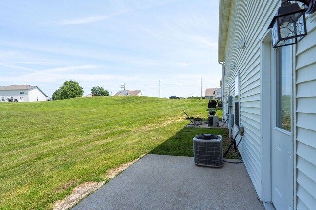 Building Photo - 3523-3525 Prescott Dr.