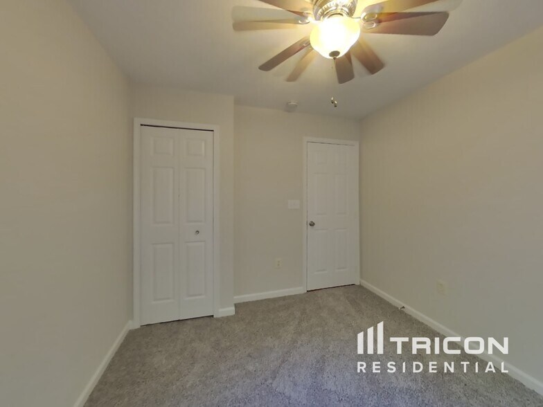 Building Photo - 502 Waters Cove Ct