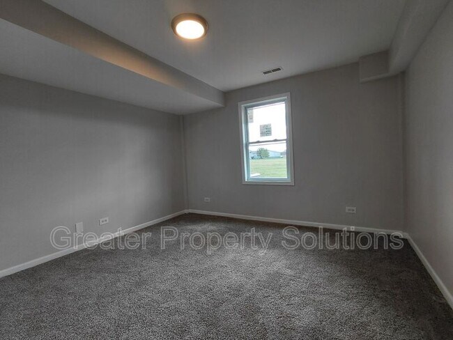 Building Photo - 9053 W 155th Ave