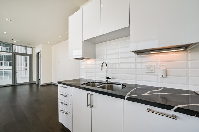 Building Photo - 4521 San Felipe St