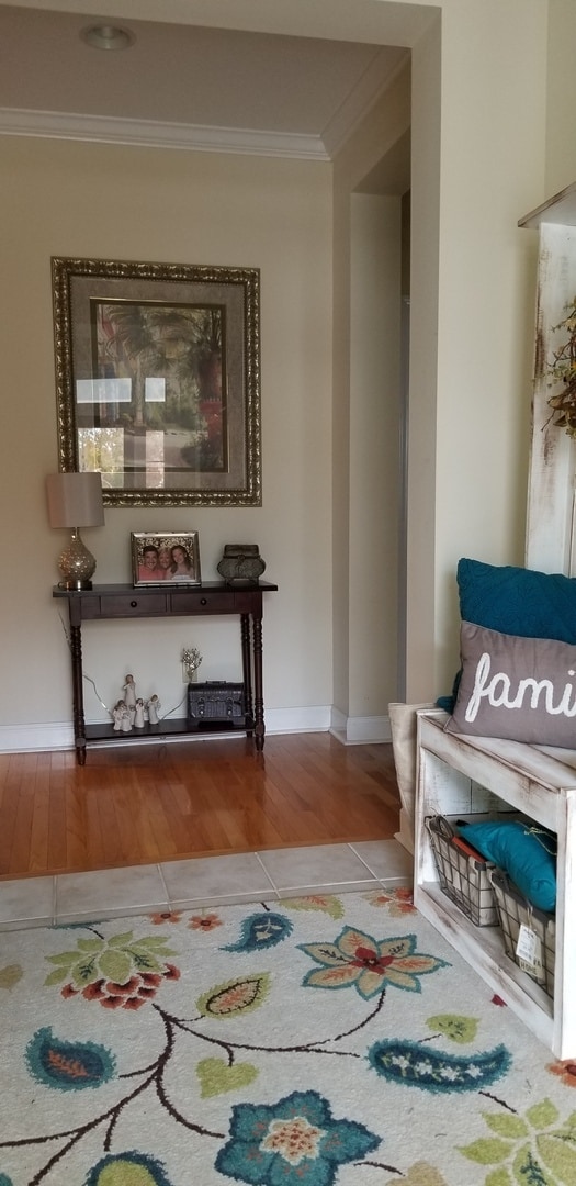 Building Photo - Beautiful Town-home in much sought after S...