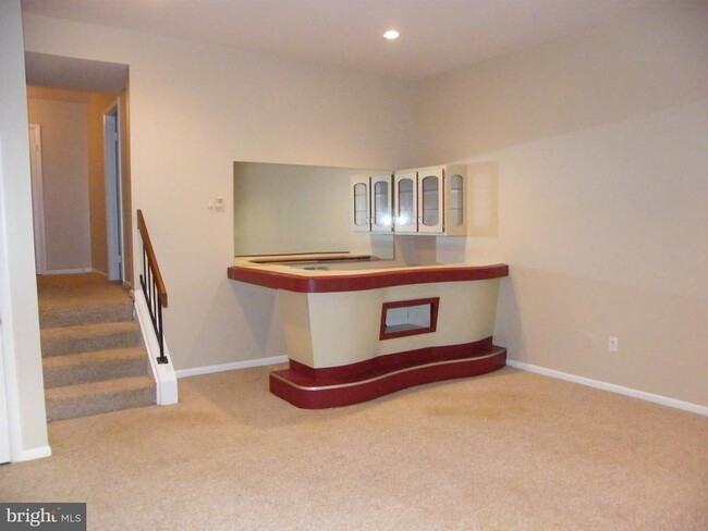 Building Photo - 5309 King Charles Way