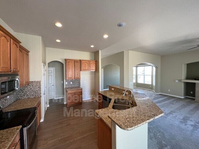 Building Photo - 9914 Red Sage Dr