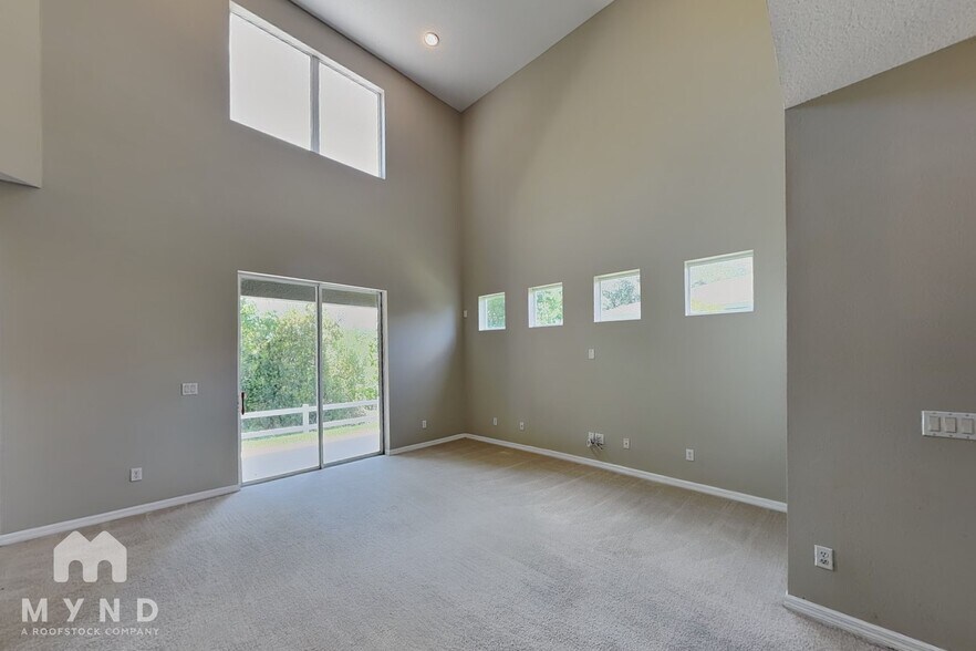 Building Photo - 1460 Travertine Terrace