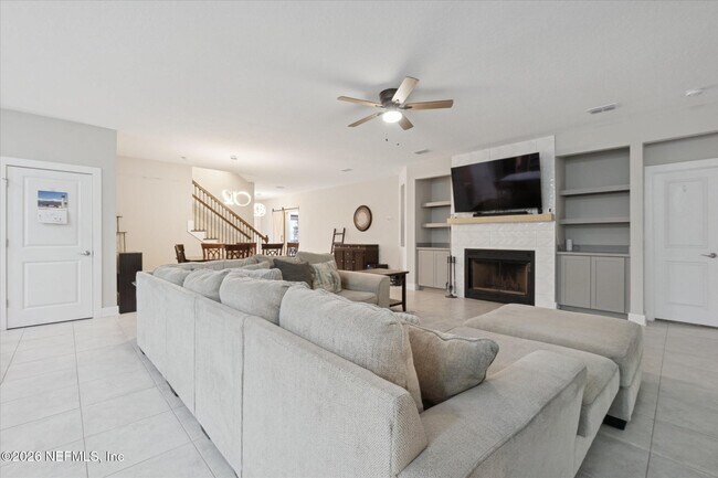 Building Photo - 75470 Sunberry Dr