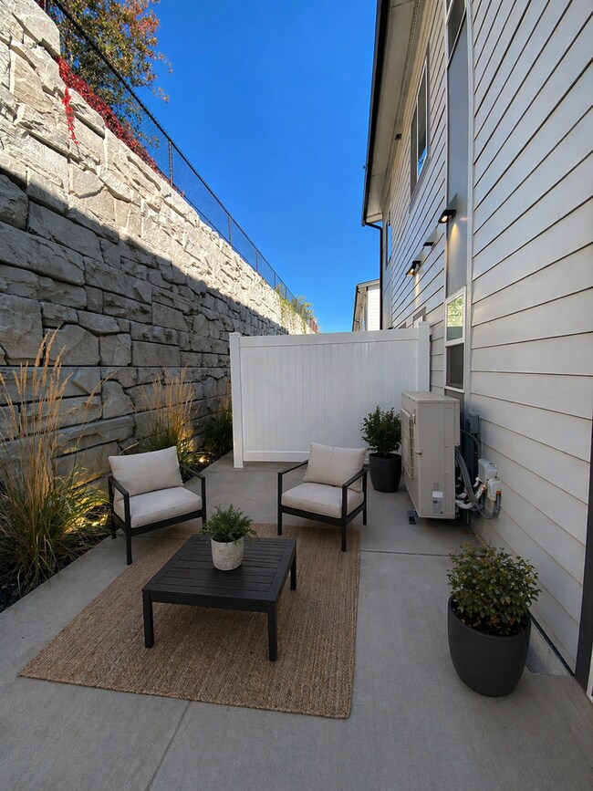 Building Photo - Canyon Cliffs: Where “Just Renting” Feels Nothing Like Renting!