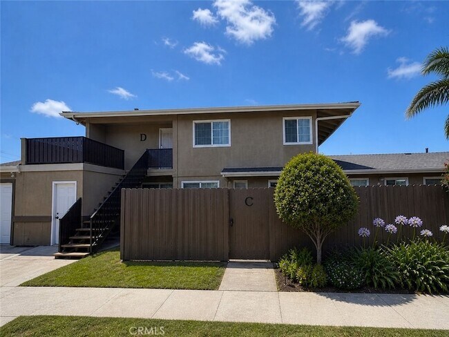 Building Photo - 17102 Emerald Ln