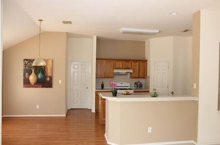 Building Photo - 15818 Hamden Cir