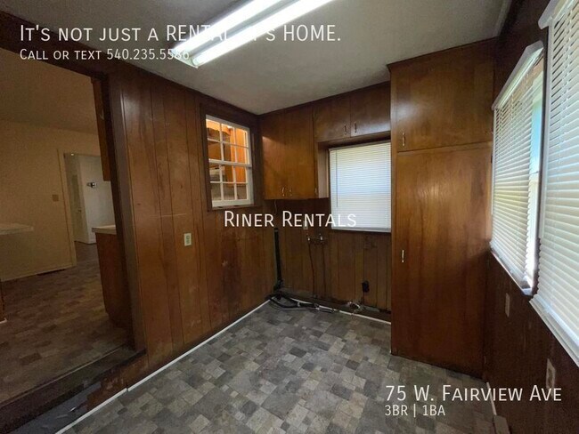 Building Photo - 75 W Fairview Ave