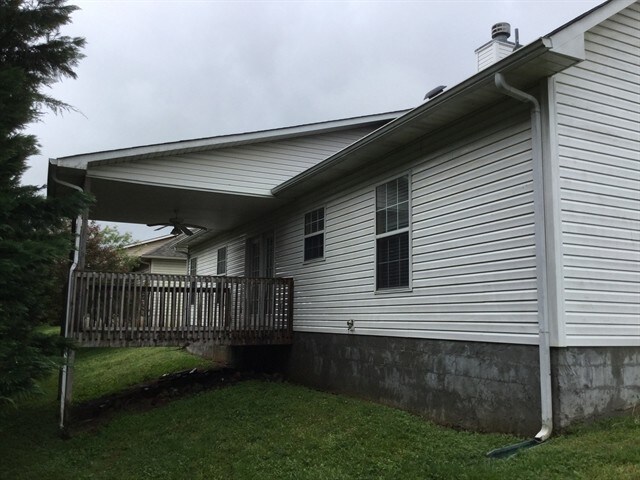 Building Photo - 1822 Hunters Hill Blvd