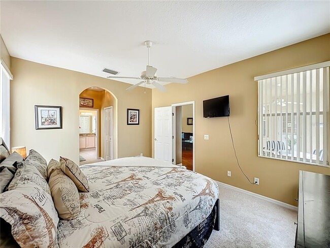 Building Photo - 520 Orista Dr