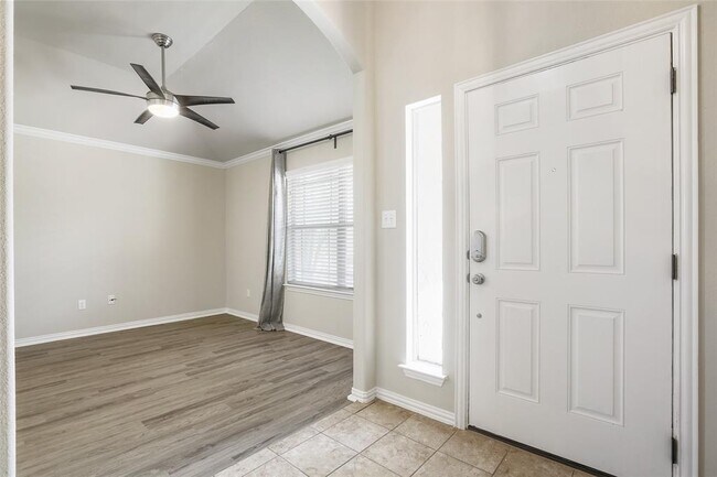 Building Photo - 2208 Tranquility Ln