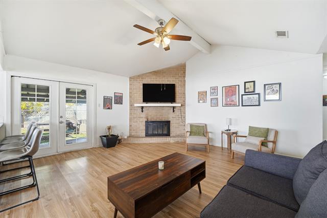 Building Photo - 802 Buckingham Pl