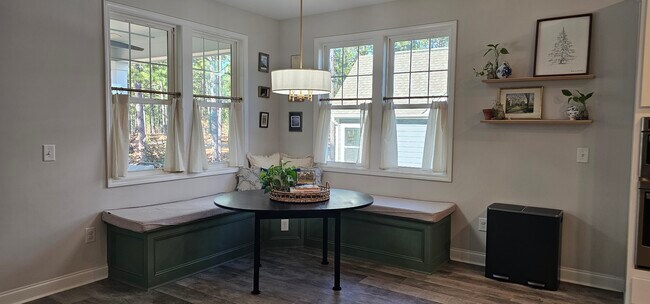 Building Photo - 1032 Hyco rd