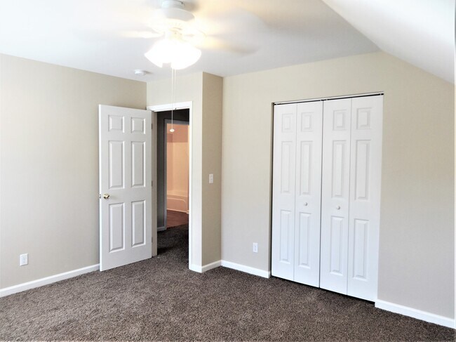 Building Photo - 4808 Morning Dew Court