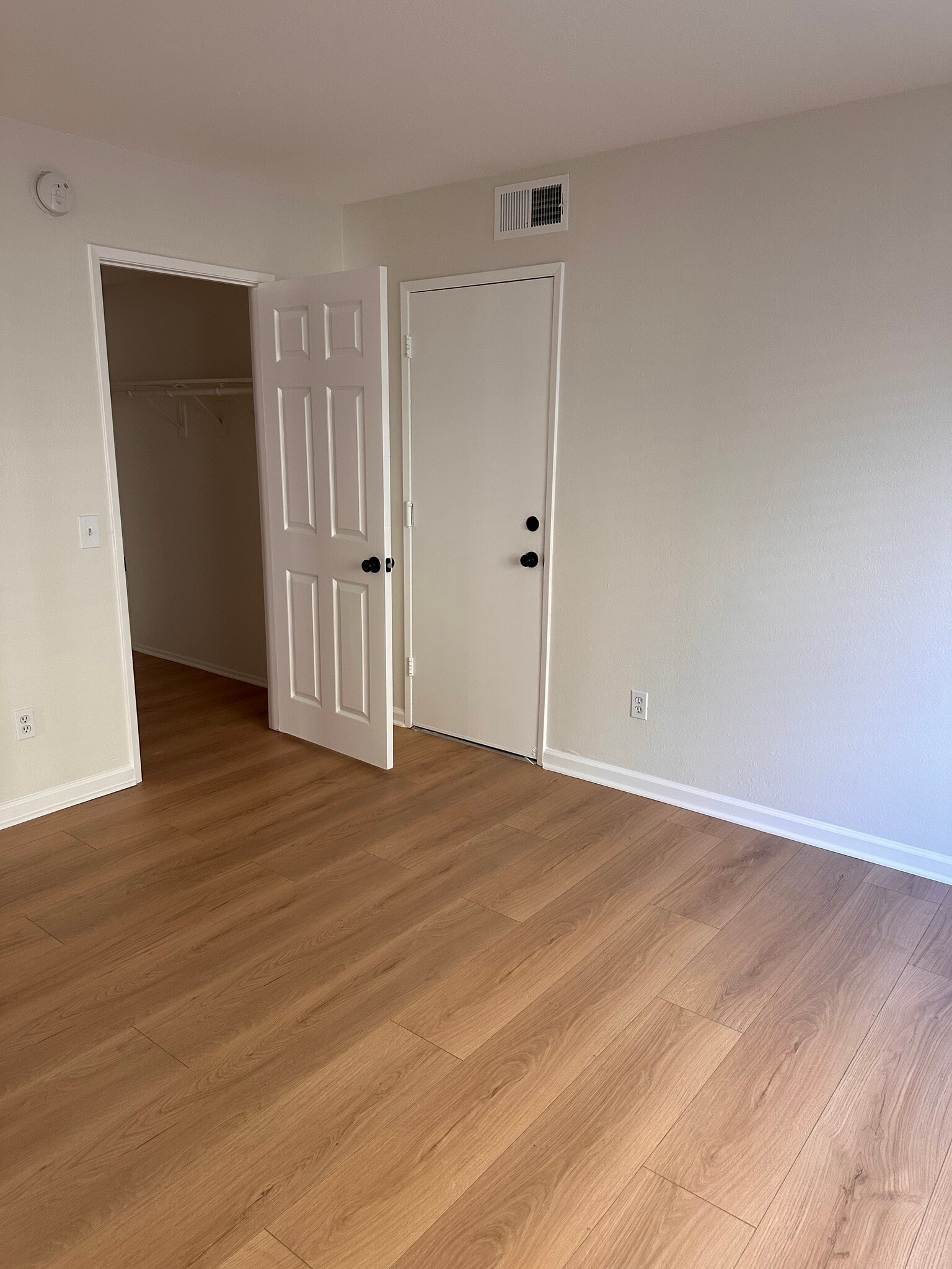 Building Photo - 14156 Oro Grande St