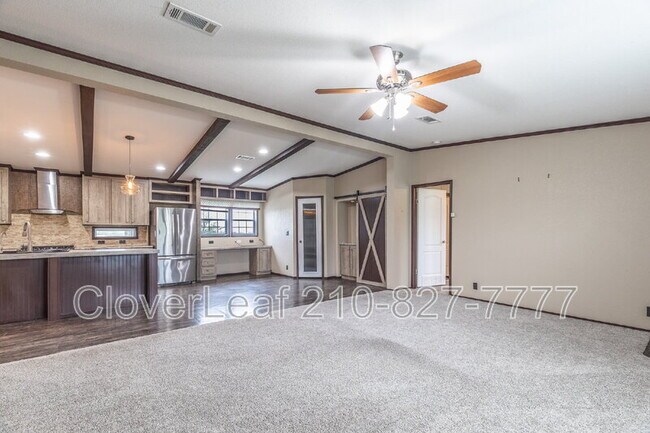 Building Photo - 413 Co Rd 6812
