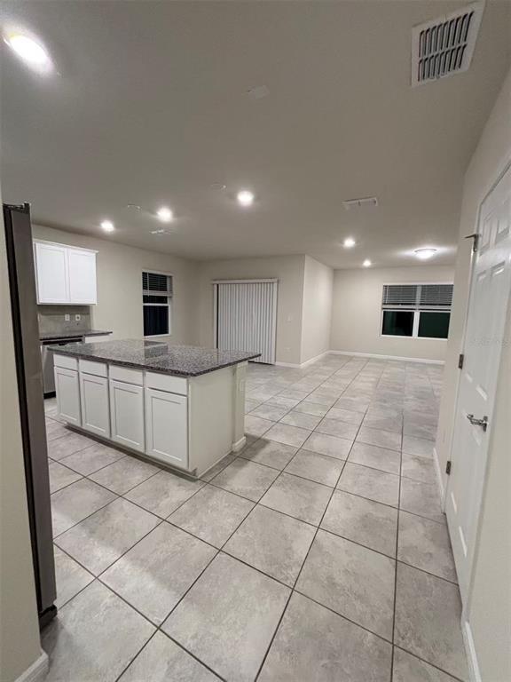 Building Photo - 1156 Sugarwood St